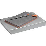 Ежедневники и блокноты Ежедневники и блокноты